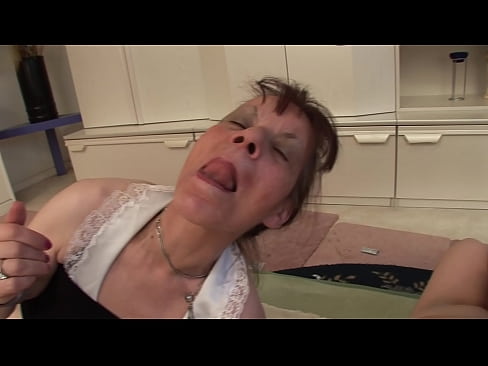 ❤️ Dvě babičky a jeden dědeček mají trojku Sex video u cs.osagoassist.ru ﹏