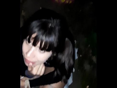 ❤️ Na ulici zduřelý penis výměnou za bonbóny Sex video u cs.osagoassist.ru ﹏